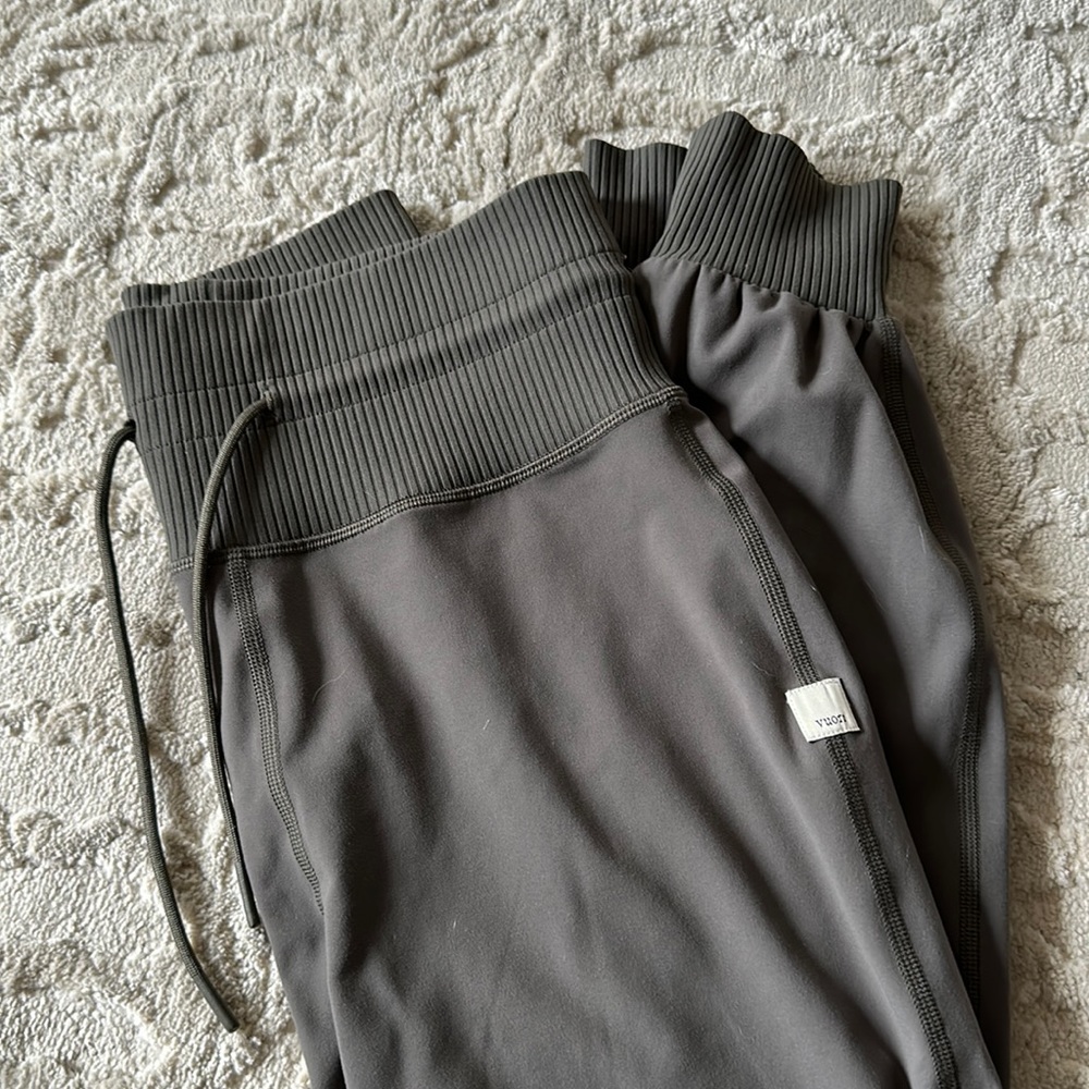 Vuori legging with rib detail